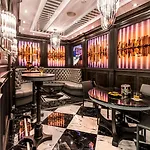 香草公寓式酒店 4*