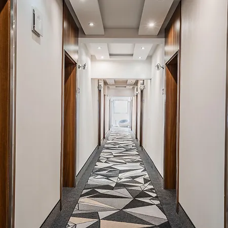 アパートホテル アパートホテル バニラ 4*